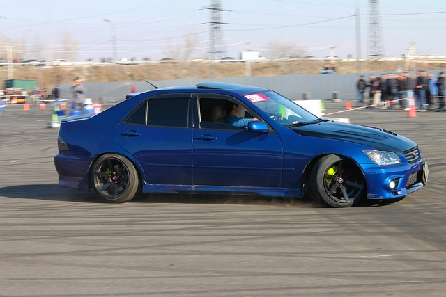 他的出现同 他的出现同